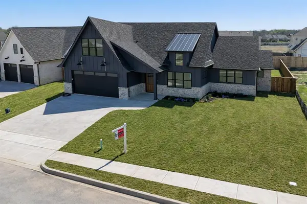 2029 Nichole Boulevard, Pottsboro, TX 75076