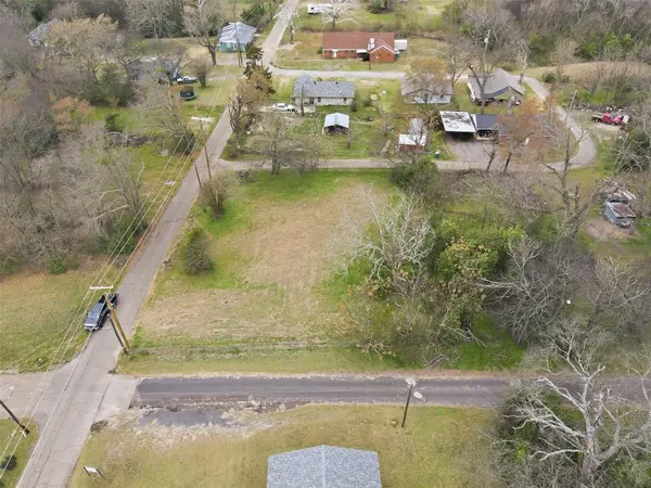 711 E Pine Street, Winnsboro, TX 75494