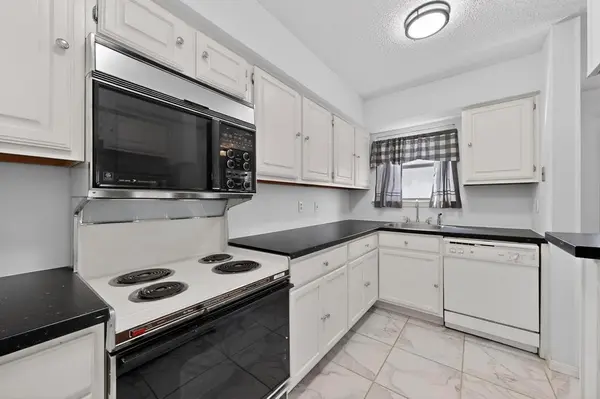 2106 Rainbow Drive #4212, Arlington, TX 76011