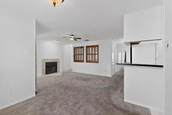 2106 Rainbow Drive #4212, Arlington, TX 76011