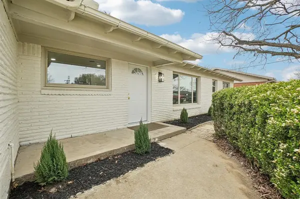 5905 Walraven Circle, Fort Worth, TX 76133