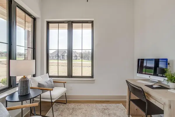 2001 Pinetree Post, Weatherford, TX 76087