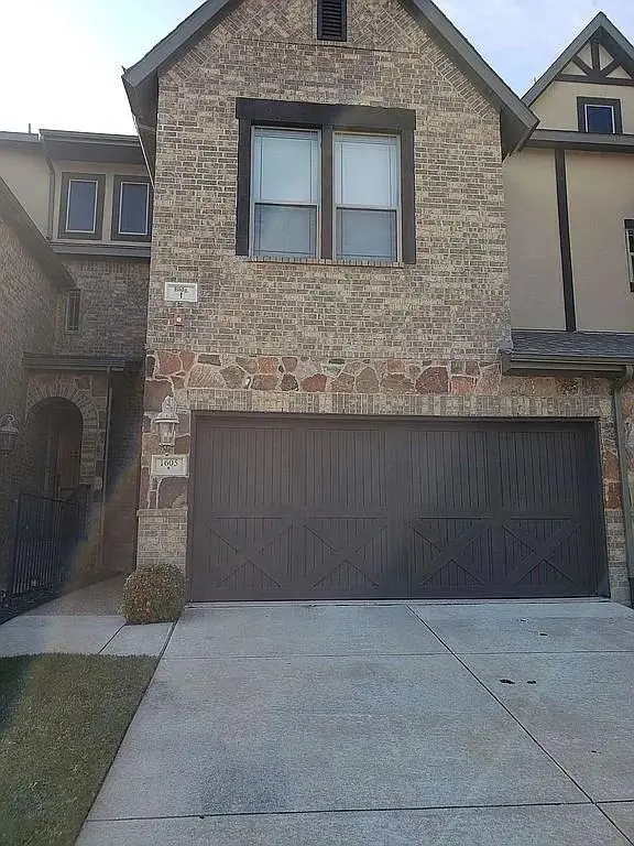 1605 Brook Glen Drive, Euless, TX 76039
