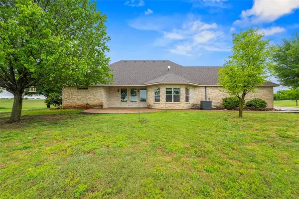 550 Dowell Road, Moody, TX 76557