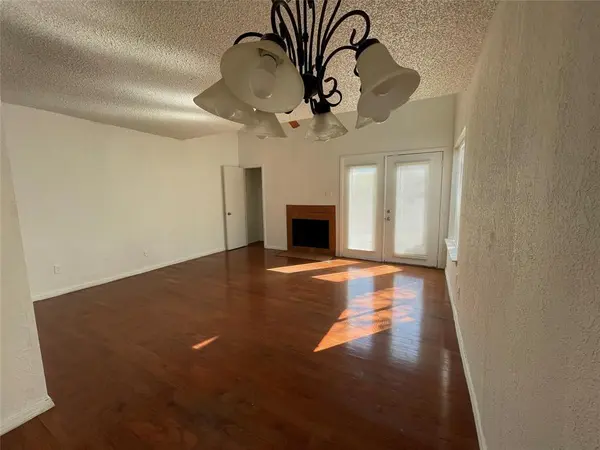 9811 Walnut Street #F-207, Dallas, TX 75243