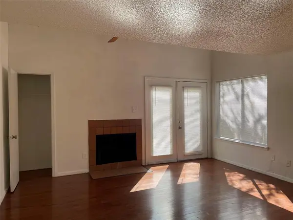 9811 Walnut Street #F-207, Dallas, TX 75243