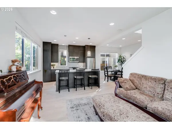 77 NE 58TH AVE, Portland, OR 97213