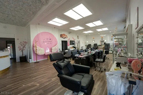 235 Midland Ave, Garfield City, NJ 07026