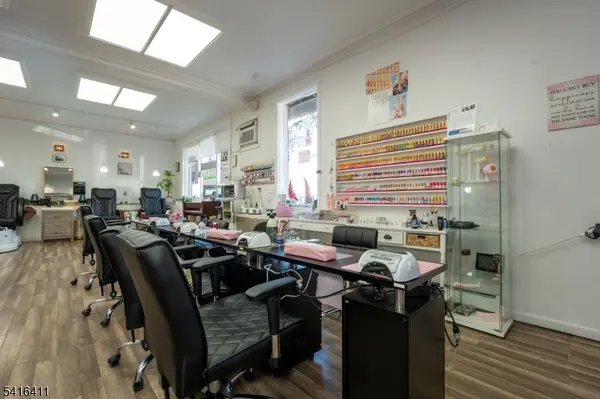 235 Midland Ave, Garfield City, NJ 07026