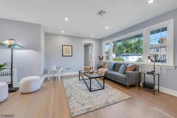 1 Crestwood Ln, Clark Twp., NJ 07066