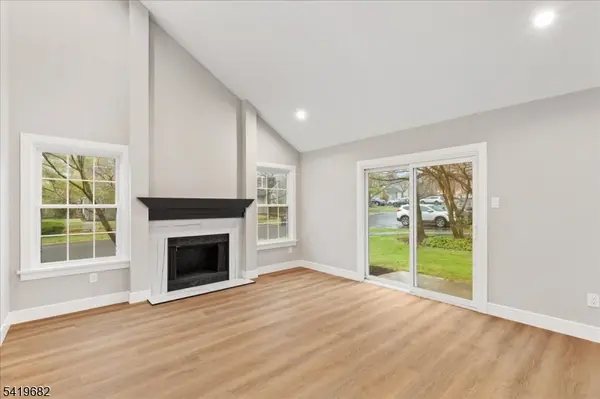 21A Andover Cir, Montgomery Twp., NJ 08540