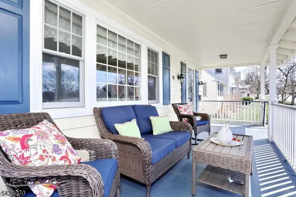 45 Highland Ave, Midland Park Boro, NJ 07432