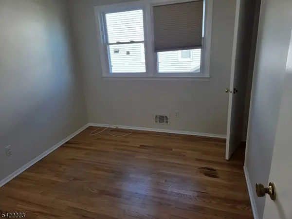 46 N 8Th St #1, Kenilworth Boro, NJ 07033