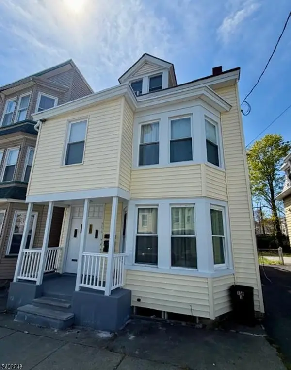 356 Pacific St #3, Paterson City, NJ 07503