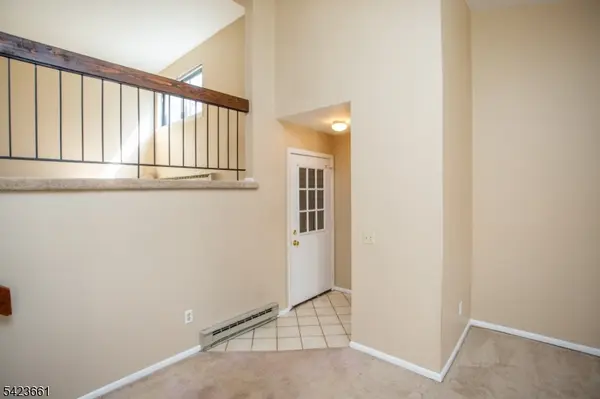 52 Hillside Ct, Union Twp., NJ 08809