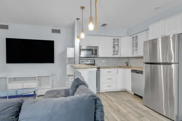 1003 Unicorn Way #H1, Clifton City, NJ 07011