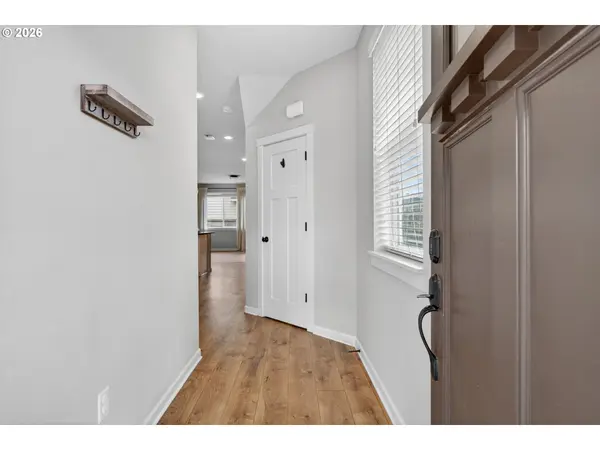 2081 SILVERSTONE DR, Forest Grove, OR 97116