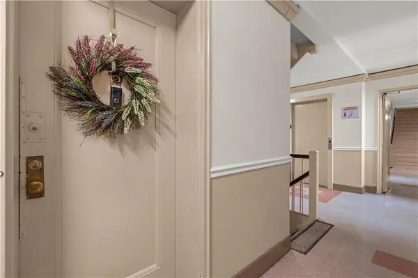 2280 Burnett ST #2J, Brooklyn, NY 11229