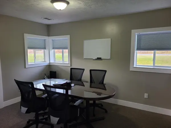 992 Witham RD, Laketon Twp, MI 49445