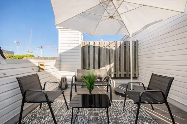 43 Sudbury ST #4304, Toronto C01, ON M6J 3W6