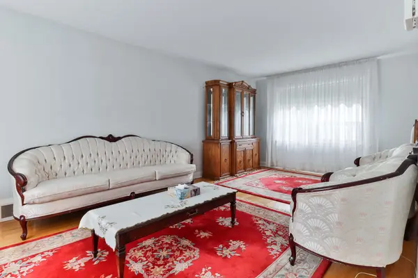 27 Dell Park AVE, Toronto C04, ON M6B 2T5