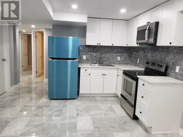 24 Weston CRES N, Ajax, ON L1T 0C7