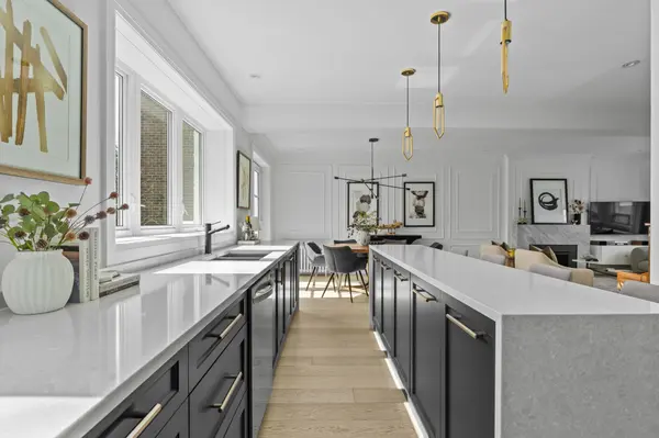 47 Don Valley DR, Toronto E03, ON M4K 2J1