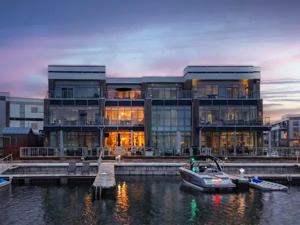 3793 Mangusta CT, Innisfil, ON L9S 0L5