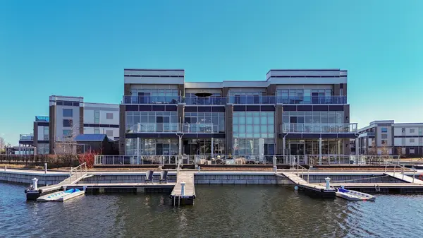 3793 Mangusta CT, Innisfil, ON L9S 0L5