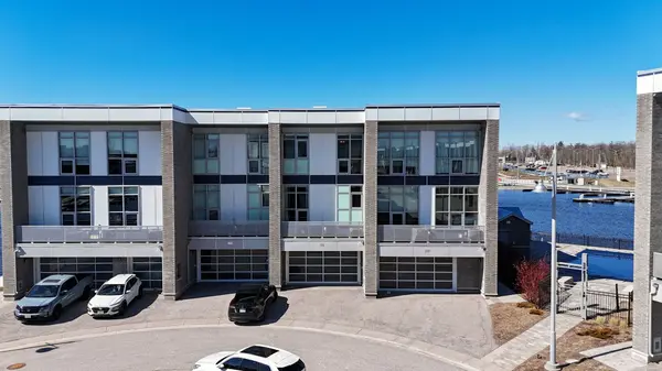 3793 Mangusta CT, Innisfil, ON L9S 0L5