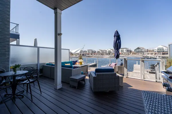 3793 Mangusta CT, Innisfil, ON L9S 0L5