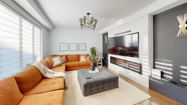 34 Kidd ST, Bradford West Gwillimbury, ON L3Z 0V5