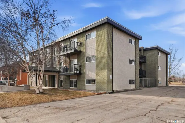 3030 Arlington AVENUE #16, Saskatoon, SK S7J 2J9