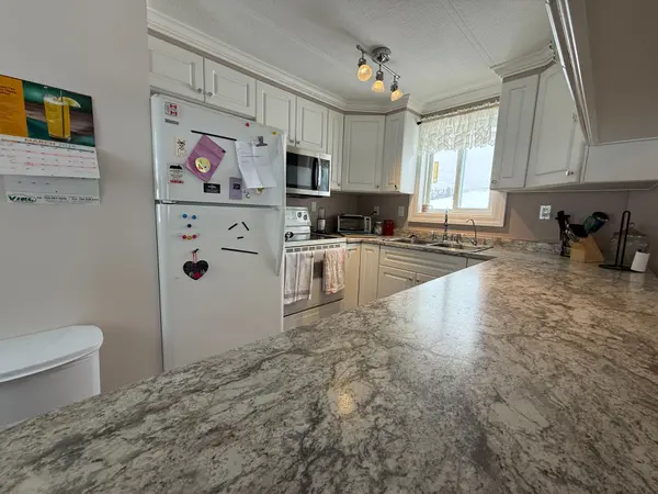 77 Grasslands RD, Timmins, ON P4N 8R9