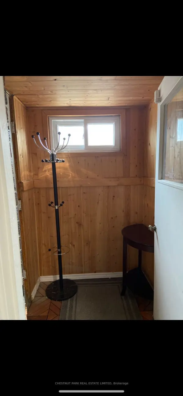 173 Chambers AVE #Lower, Toronto W03, ON M6N 3M5