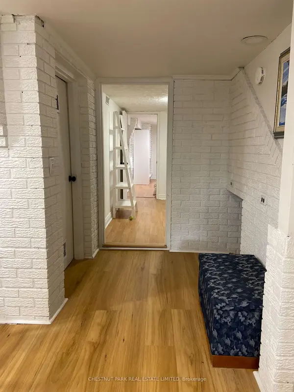 173 Chambers AVE #Lower, Toronto W03, ON M6N 3M5