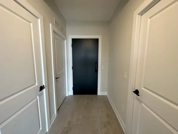 3220 William Coltson AVE #309, Oakville, ON L6H 7C2