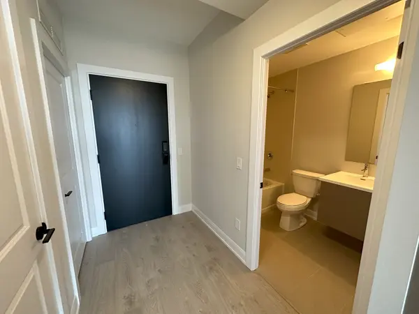 3220 William Coltson AVE #309, Oakville, ON L6H 7C2