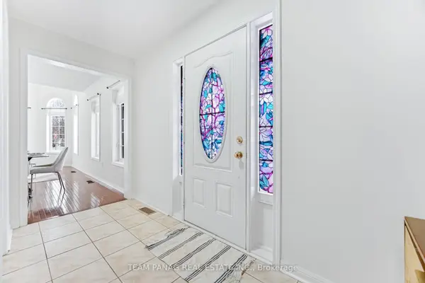 3 Decker Hollow CIR, Brampton, ON L6X 0L1