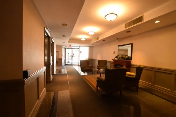 2199 Sixth Line #110, Oakville, ON L6H 5V3