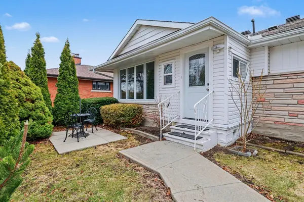 788 Dickens AVE, Elmvale Acres And Area, ON K1G 2X8