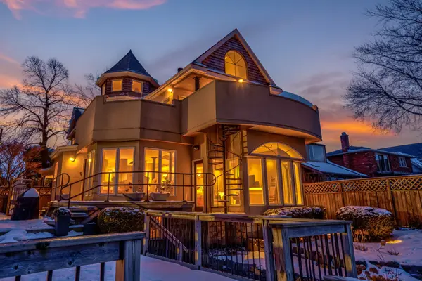 91 Mountain Park AVE, Hamilton, ON L9A 1A1