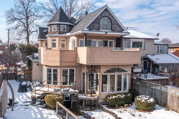 91 Mountain Park AVE, Hamilton, ON L9A 1A1