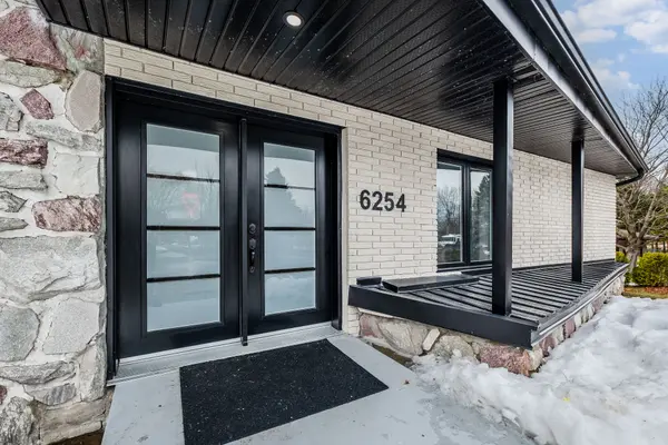 6254 Poplar ST, South Glengarry, ON K0C 1E0