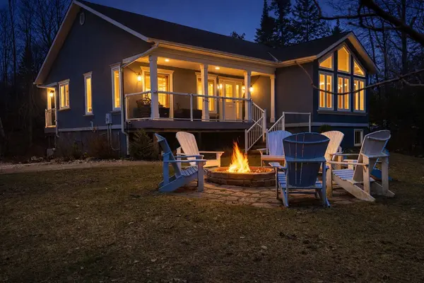 37 Silver Lake CRES, South Bruce Peninsula, ON N0H 2G0