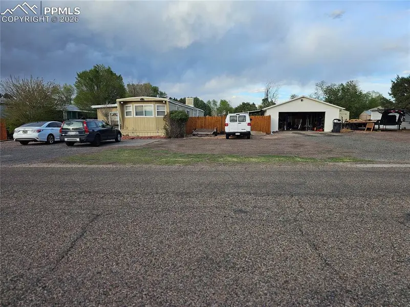 722 S Dante DR, Pueblo West, CO 81007