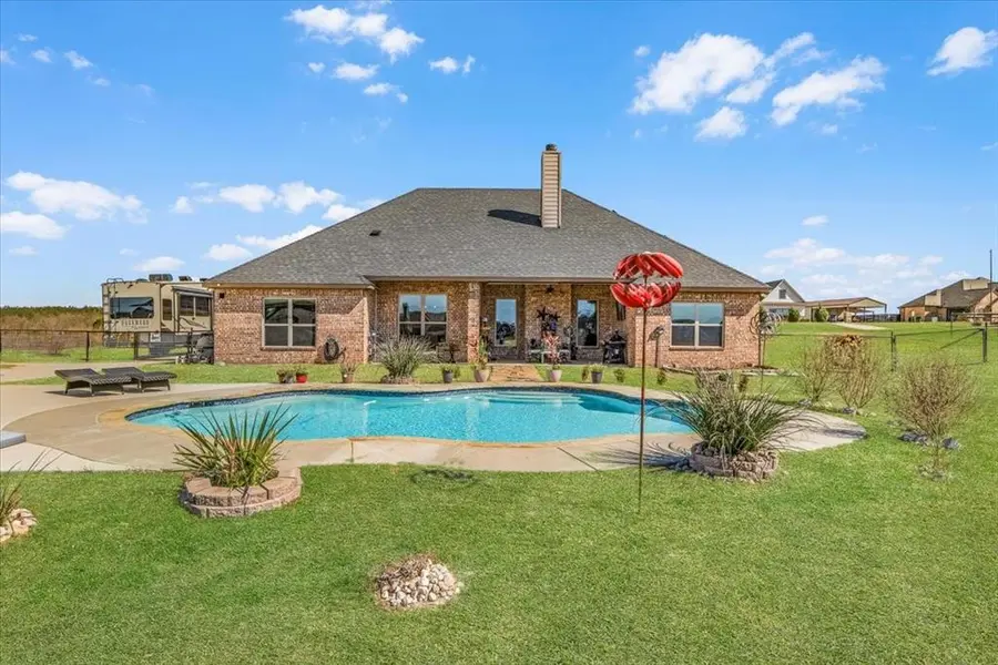 139 Stanford Lane, Springtown, TX 76082