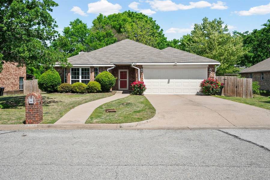 512 Baylor Drive, Greenville, TX 75402