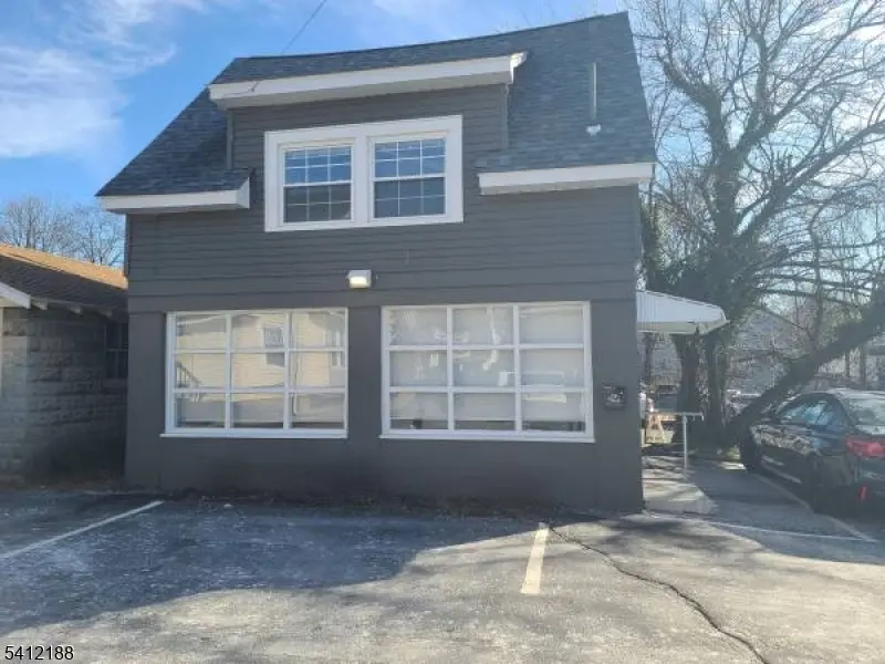 16 Smull Ave, Caldwell Boro Twp., NJ 07006