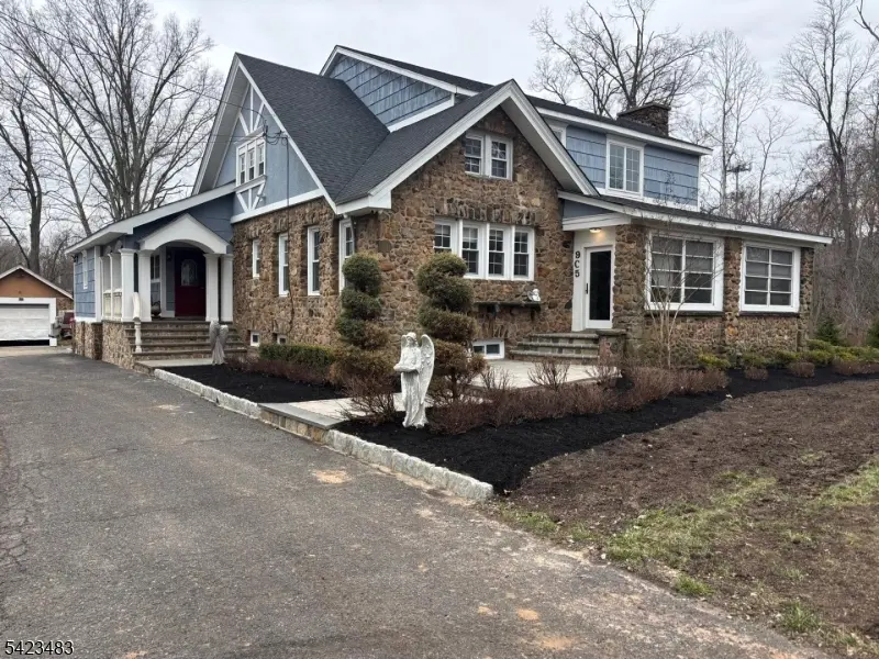 901 N Washington Ave, Green Brook Twp., NJ 08812